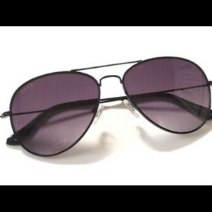 Diff Cruz Aviators with travel case